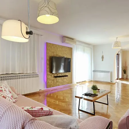 Dubravka A2 Apartment Zadar