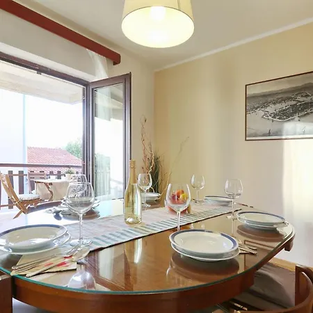 Dubravka A2 Apartment *