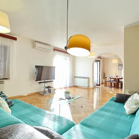 Apartmán Dubravka A2 *